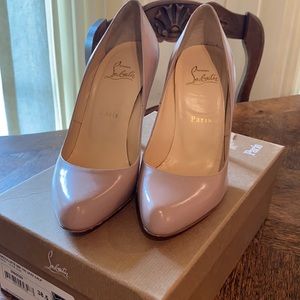 Christian Louboutin 38.5 (8 1/2) nude heels